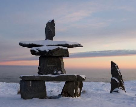 Bear Country Inn Черчилл Экстерьер фото